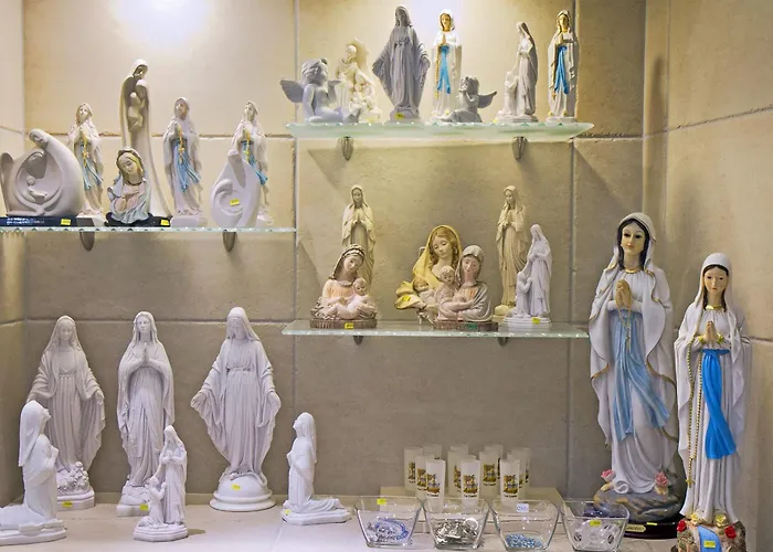 Atlantic Отель Лурд