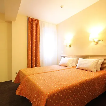 Atlantic 3* لورد